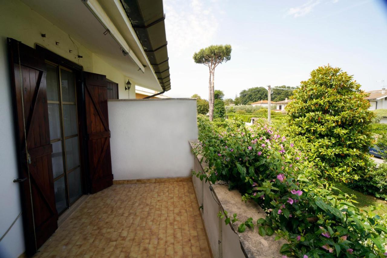 Villa Piri Sabaudia Bagian luar foto