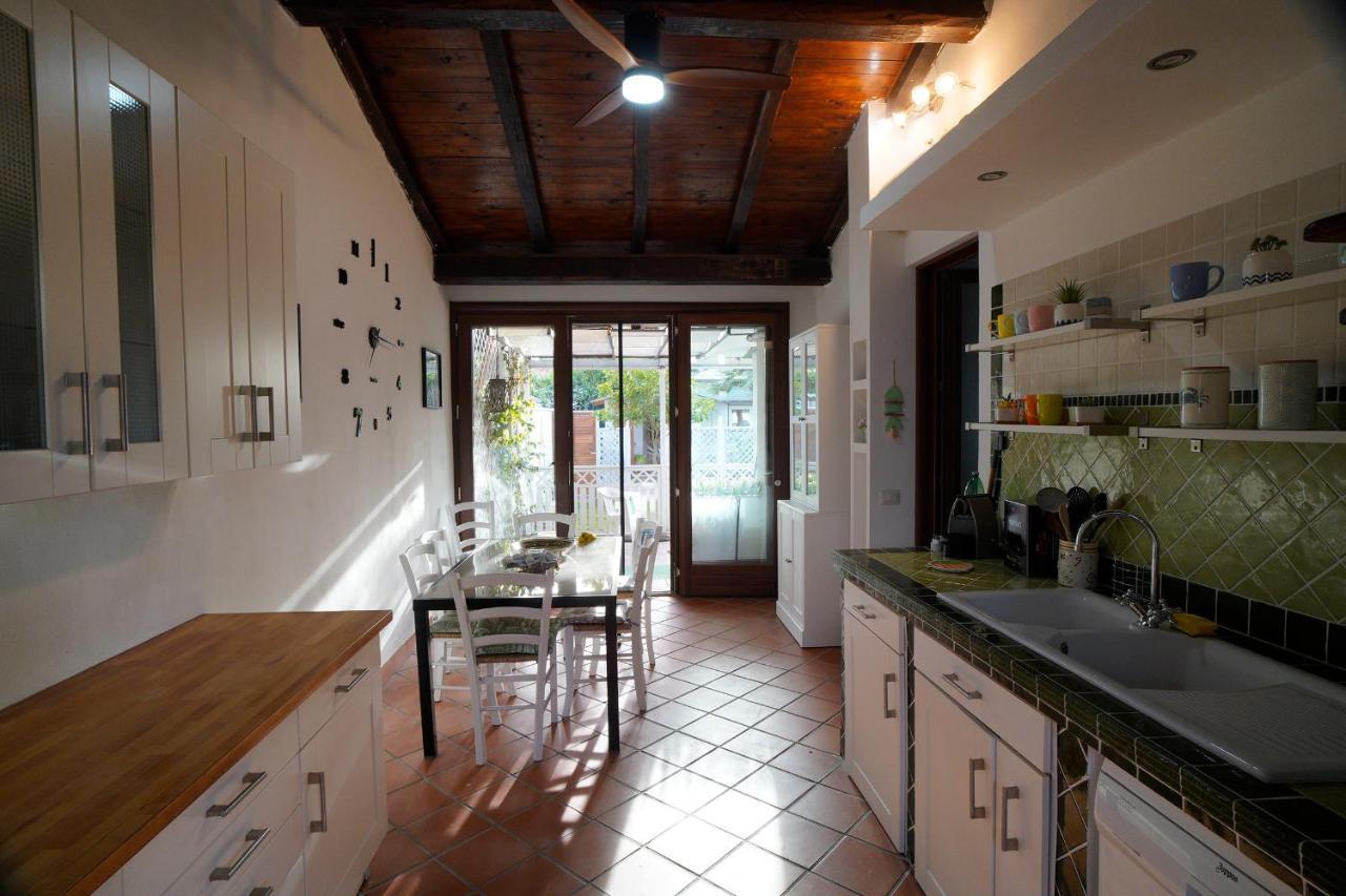 Villa Piri Sabaudia Bagian luar foto